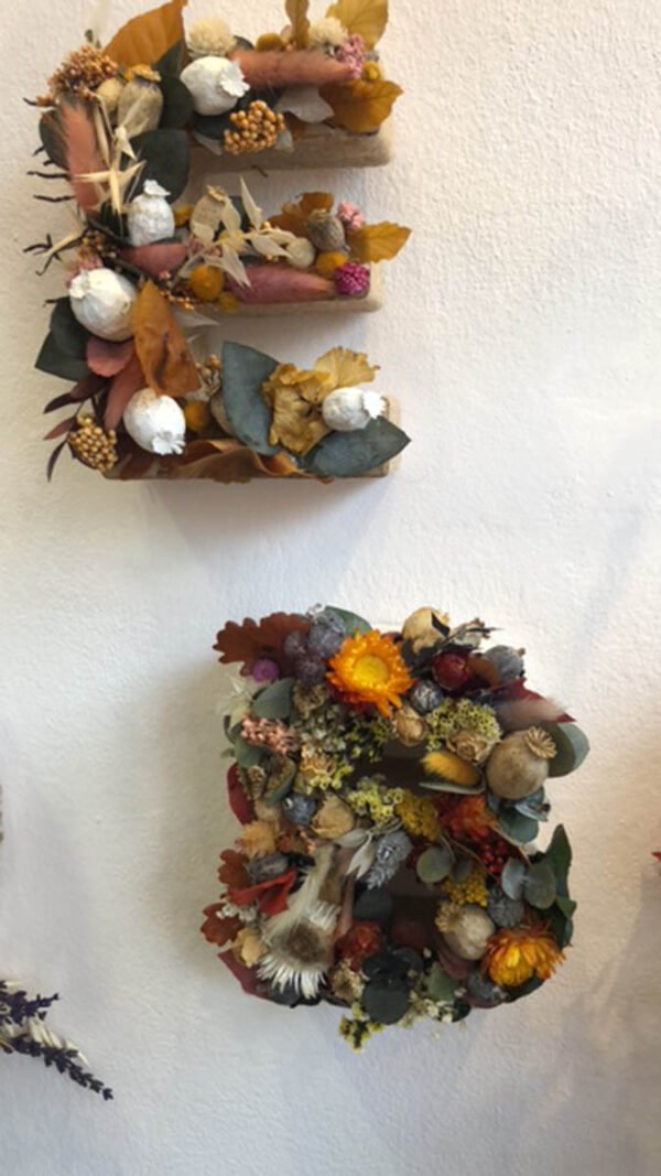 letras de pared flores preservadas 38€