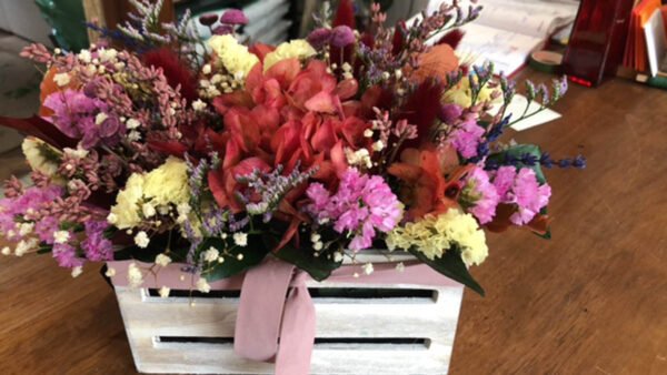 caja grande con flor preservada desde 65€