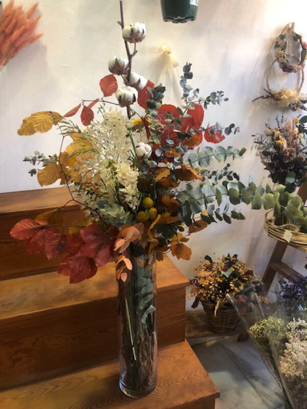 ramo de flores preservadas con jarrón de cristal