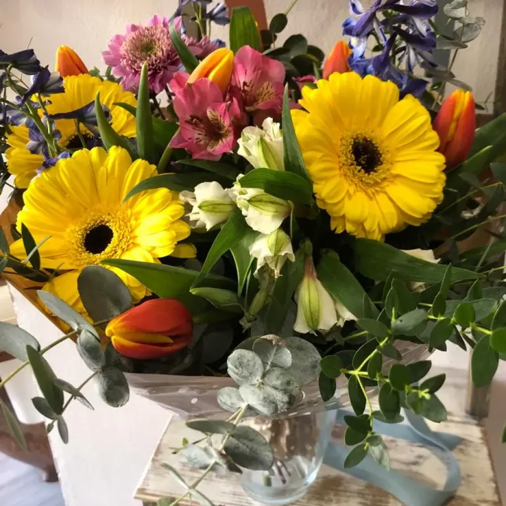 Floristería Valladolid Ana Sabadell Ramo de girasoles fresca